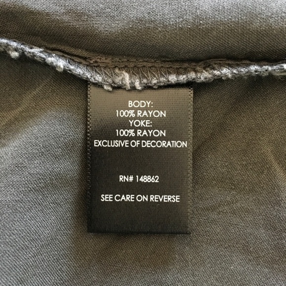 Torrid Challis Lace Trim Bell Sleeve Top Sz 3X Dark Gray Blouse Keyhole Stretch - Picture 11 of 14